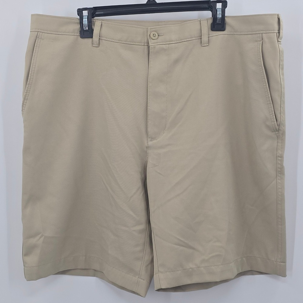 PGA‎ Tour Shorts Mens 38 Golf Shorts Khaki Tan Flat Front Performance Size 38